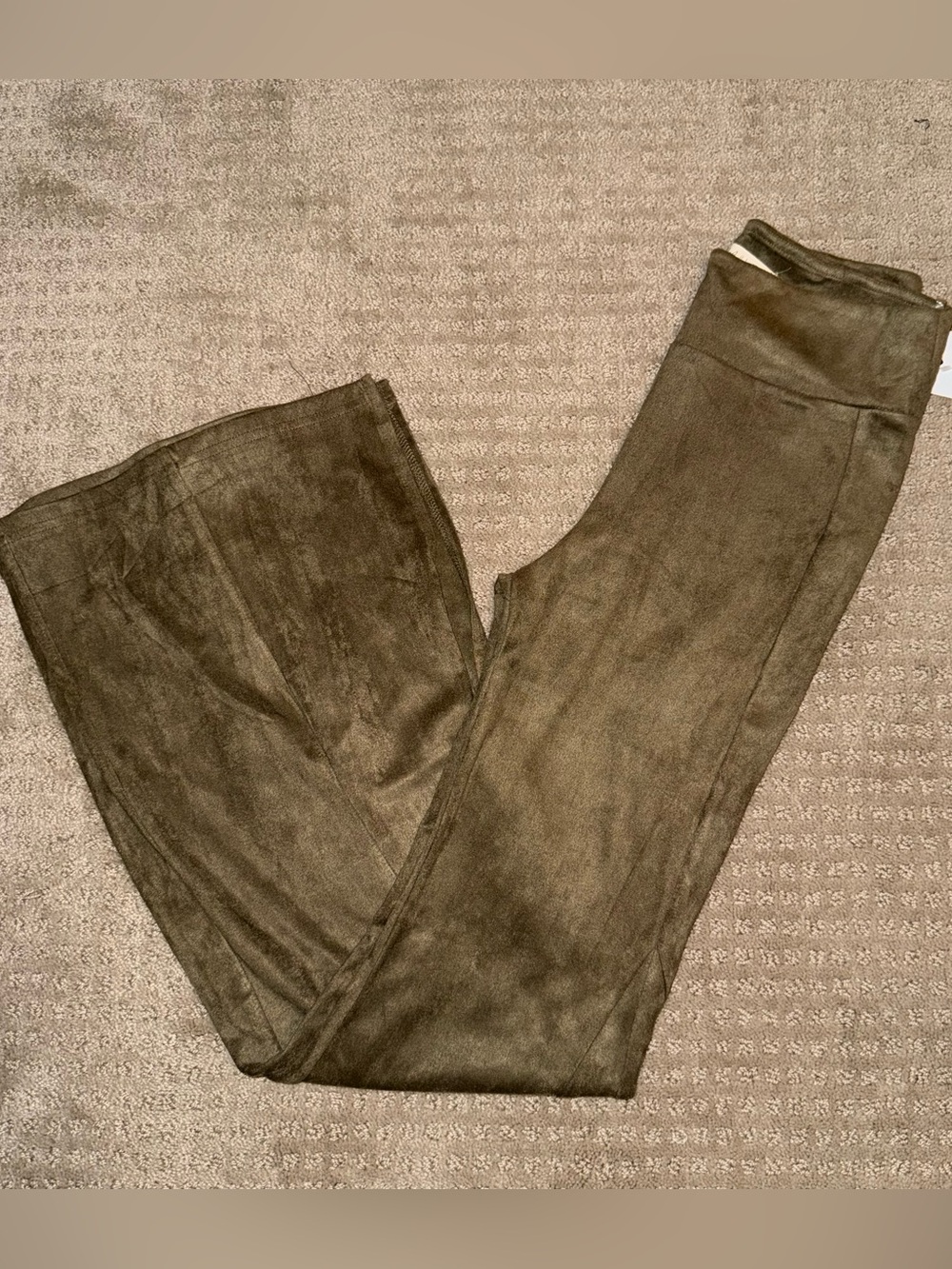 NWT Boutique Illa Illa High Waist Suede Flare Pants Olive Green Size Small